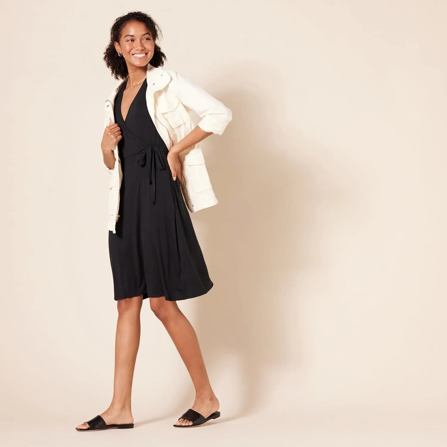 Amazon Essentials Women's Short Sleeve Faux-Wrap Dress